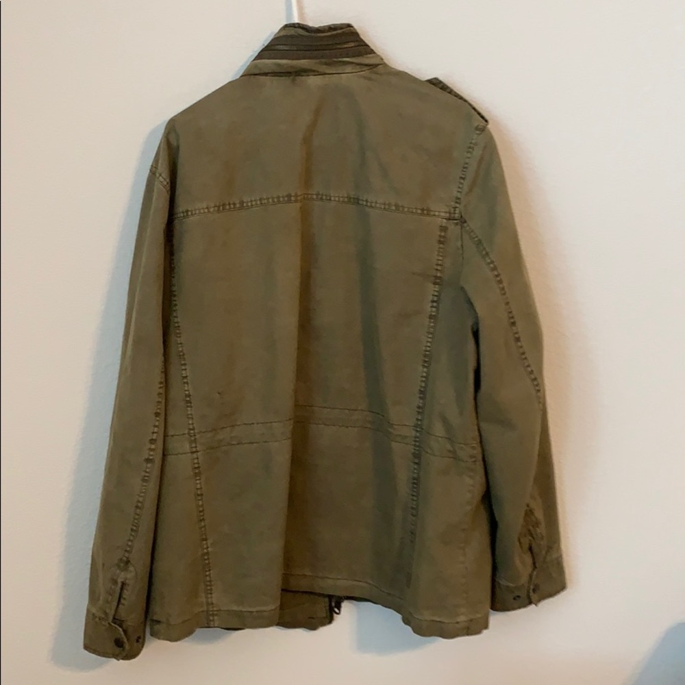 Levi’s Jacket - Picture 2 of 3
